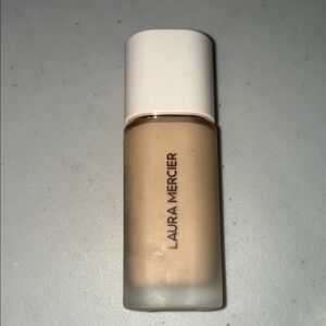 Laura Mercier Foundation- 2N1 Cashew